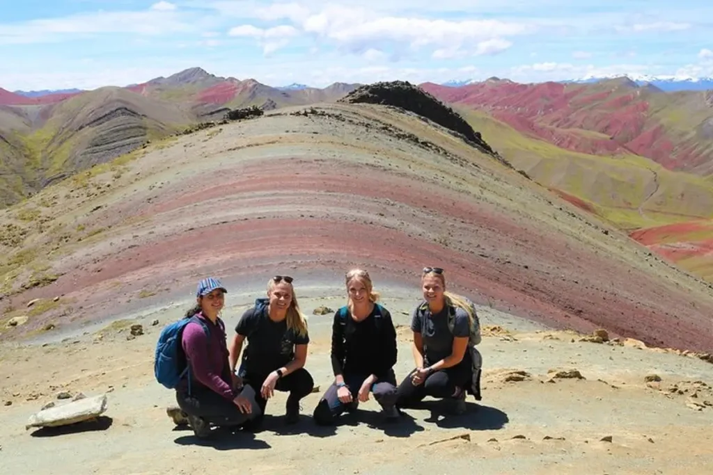 Palcoyo: Tres Montañas de Colores sin las Multitudes